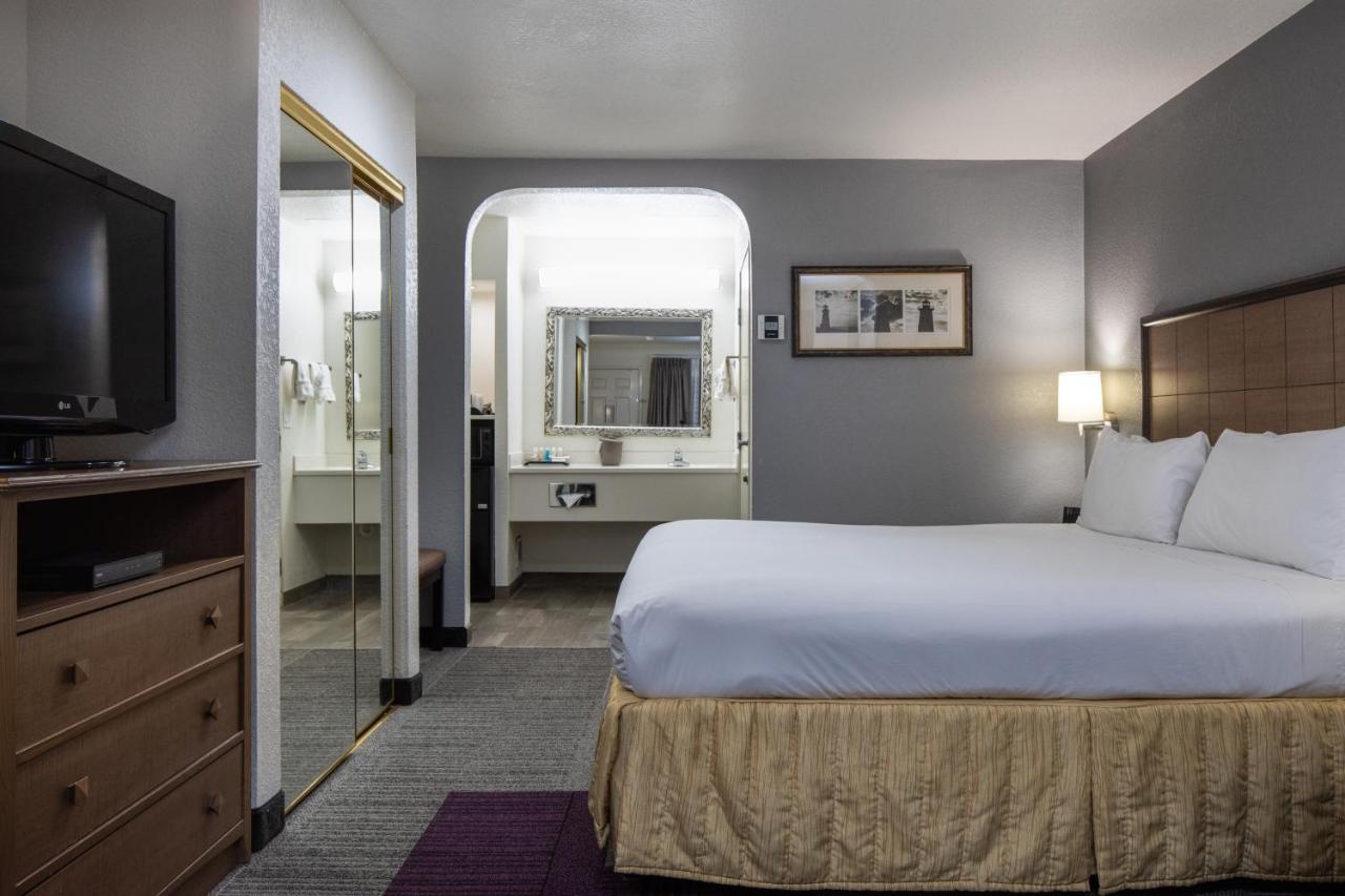 | Atherton Park Inn and Suites