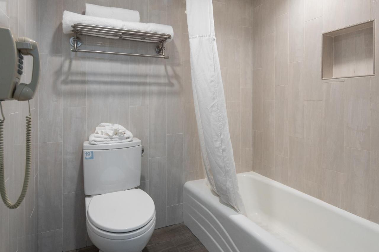 | Atherton Park Inn and Suites