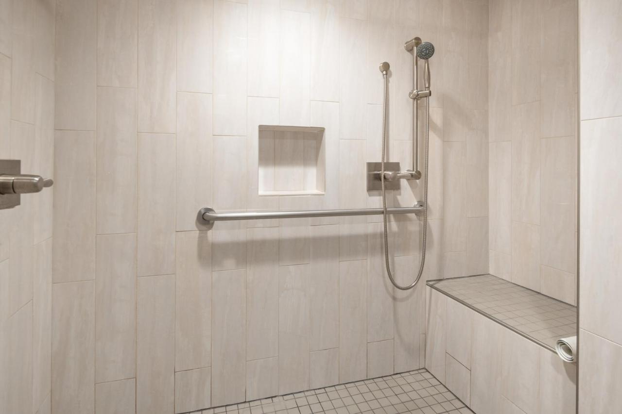 | Atherton Park Inn and Suites