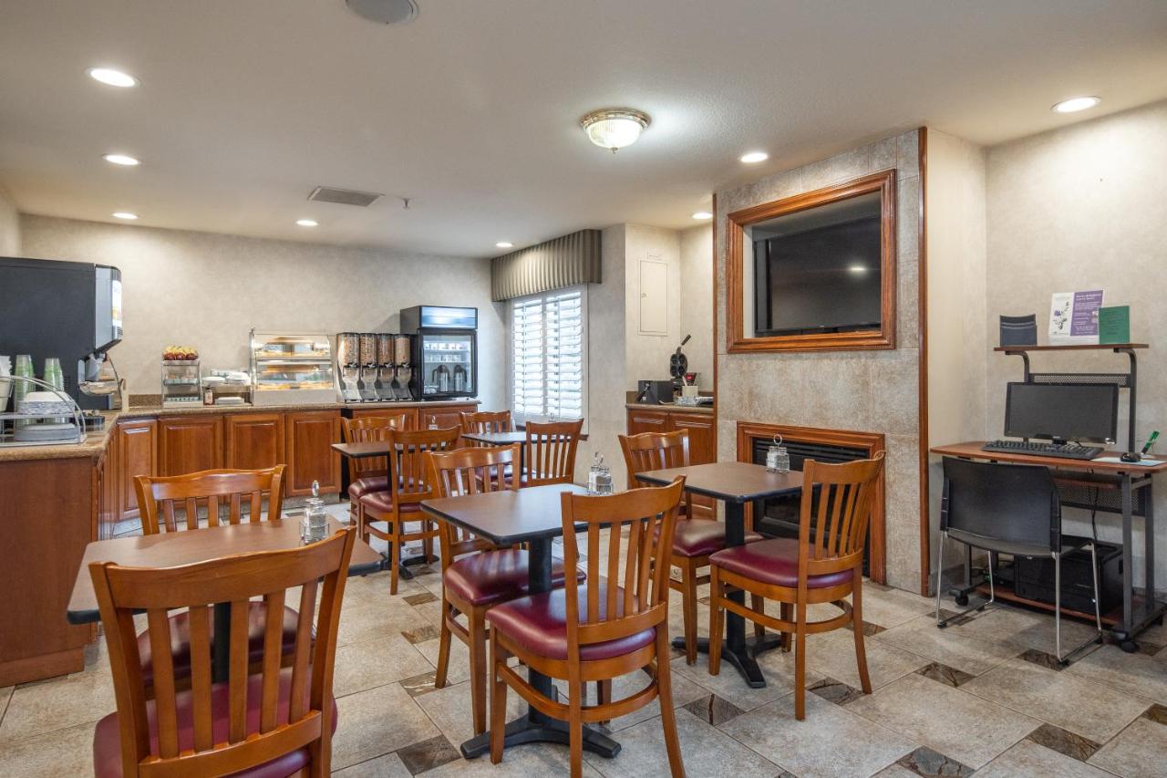 | Atherton Park Inn and Suites