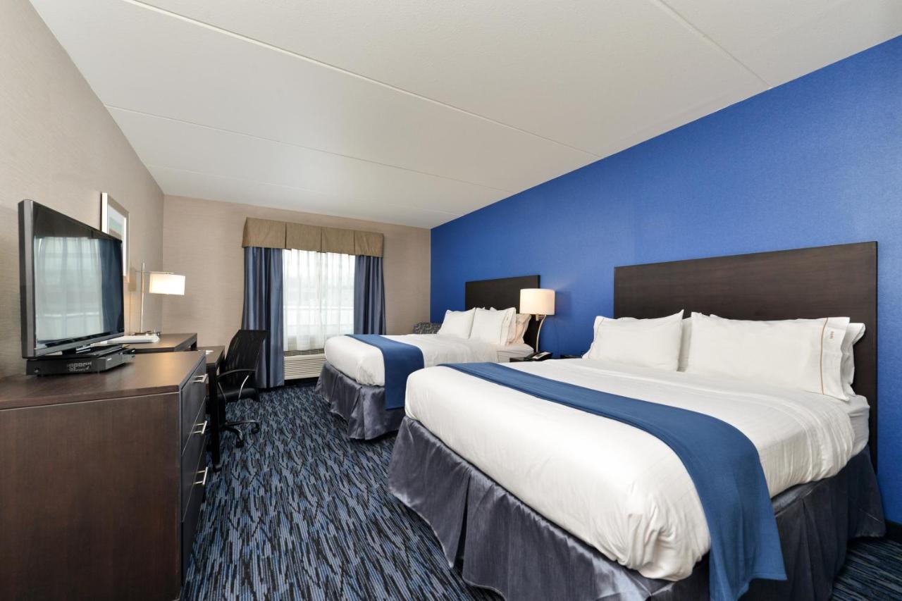 Room with Two Beds - Hearing Accessible - Non-Smoking at Holiday Inn Express & Suites Peekskill-Lower Hudson Valley by IHG