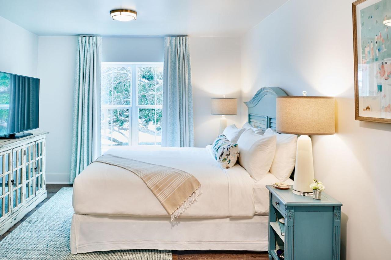 Deluxe King Suite at Hotel Simone
