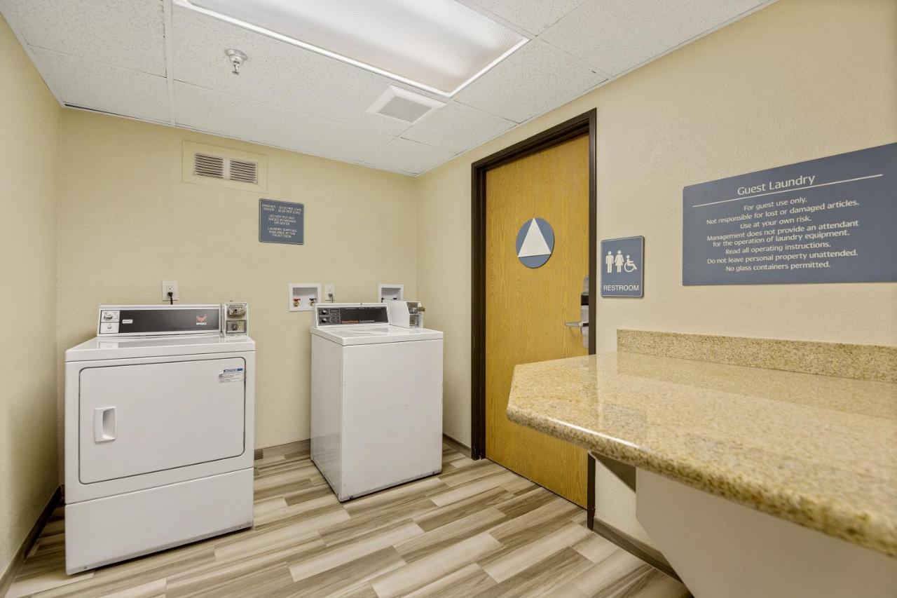 | SureStay Hotel by Best Western Fontana