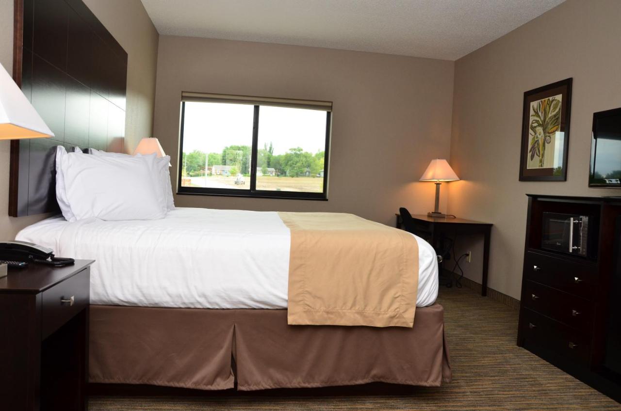 King Room at Qube Hotel