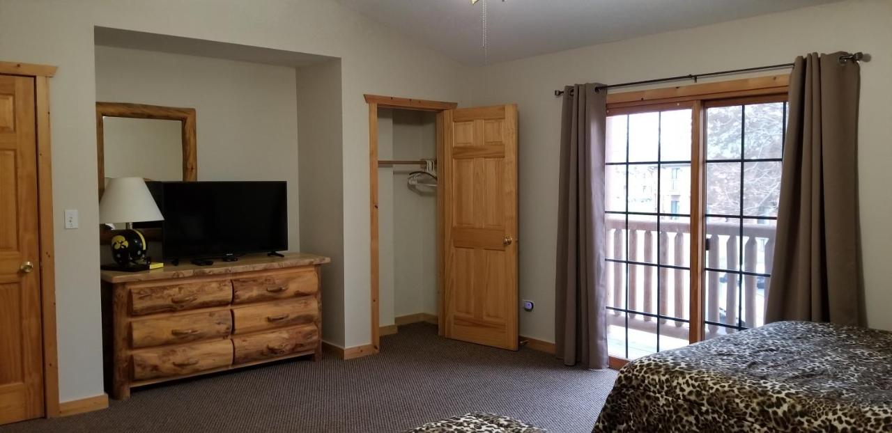 | 2BR Rustic Villa