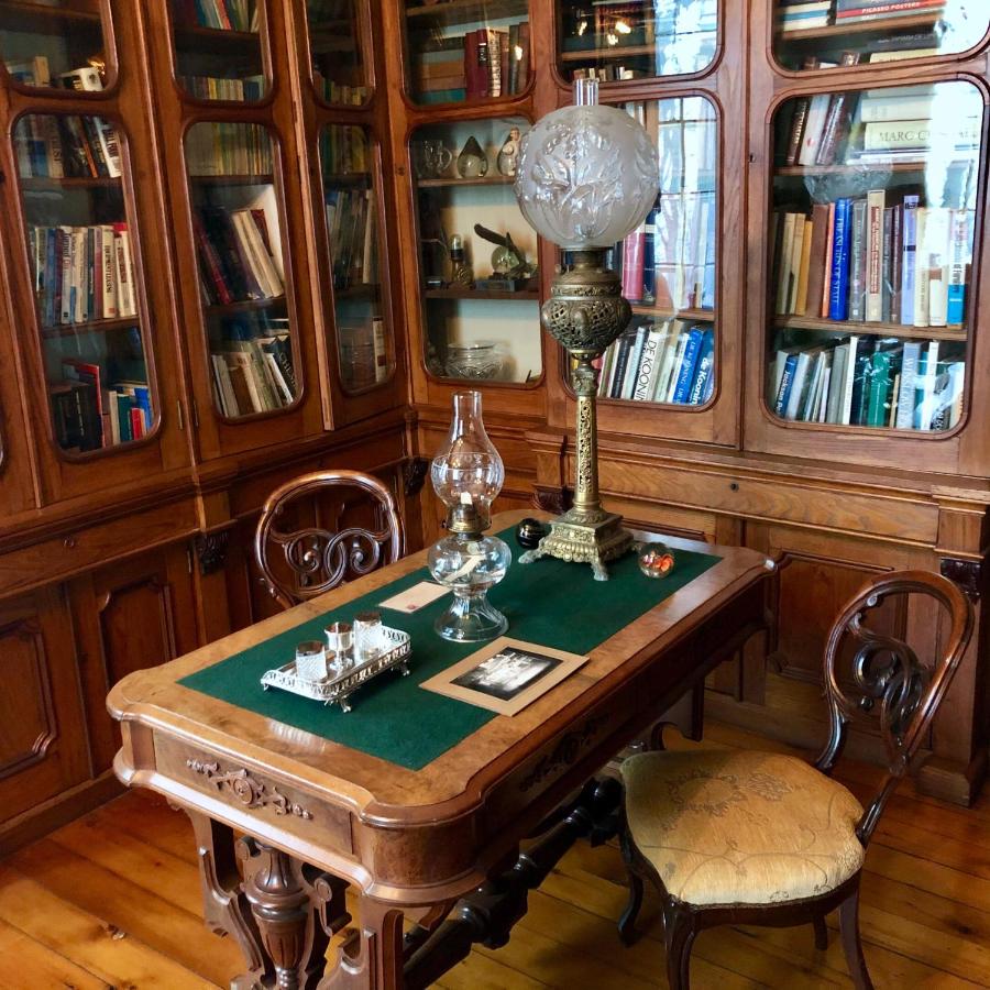 | Oakcliff Bed and Breakfast