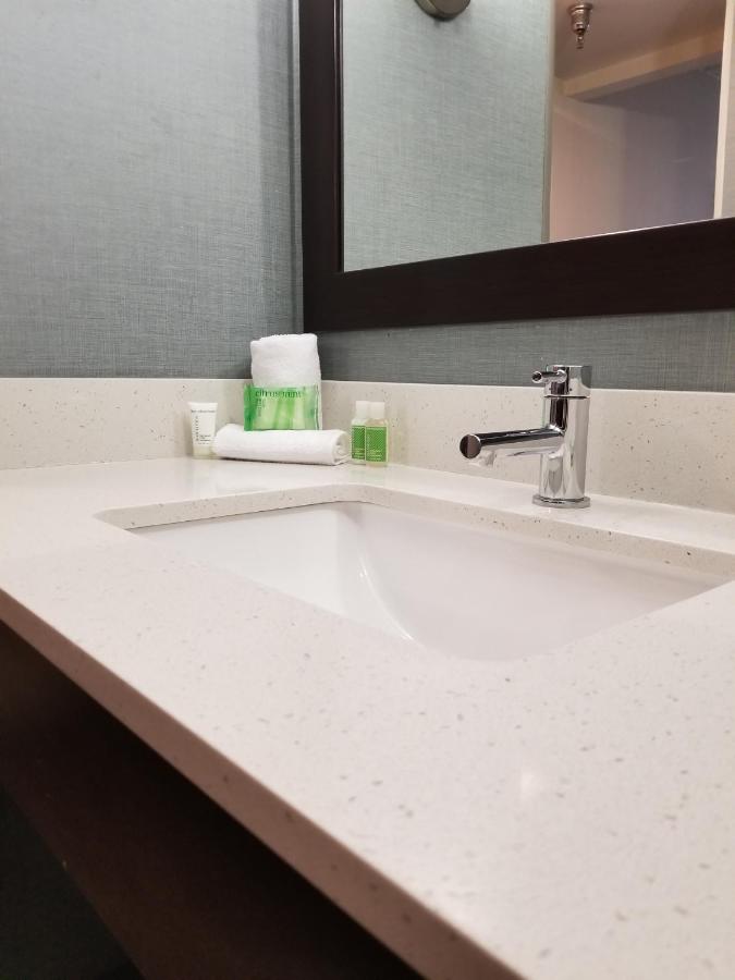 | Holiday Inn Youngstown-South - Boardman, an IHG Hotel