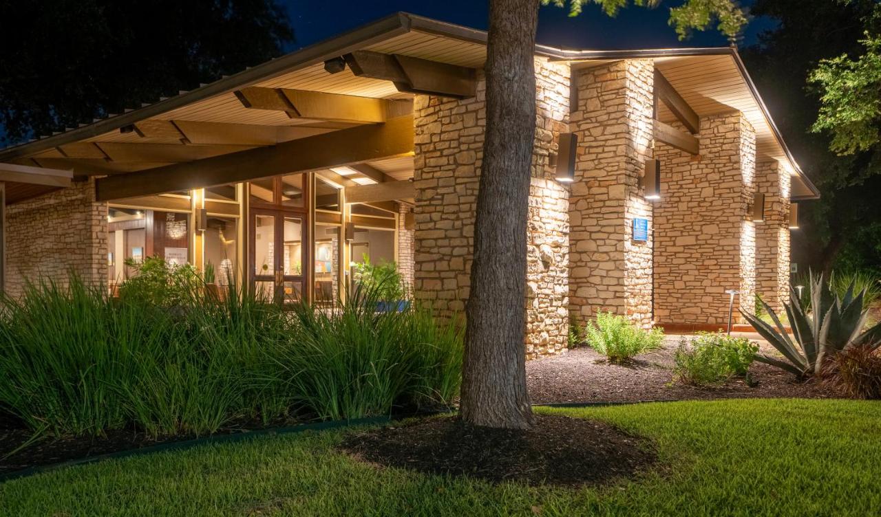 | Lakeway Resort & Spa