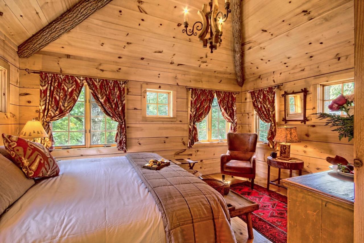 King Room at Lake Rabun Hotel & Restaurant