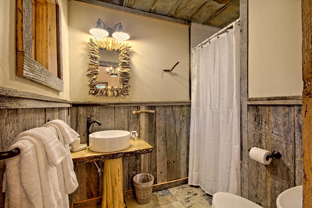 | Lake Rabun Hotel