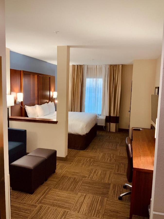 Accessible King Suite with Sofa Bed - Non-Smoking at Comfort Suites Cedar Park - Austin Northwest