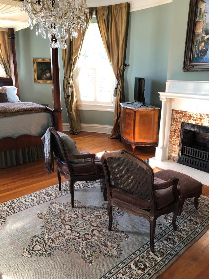 | The Twelve Oaks Bed & Breakfast