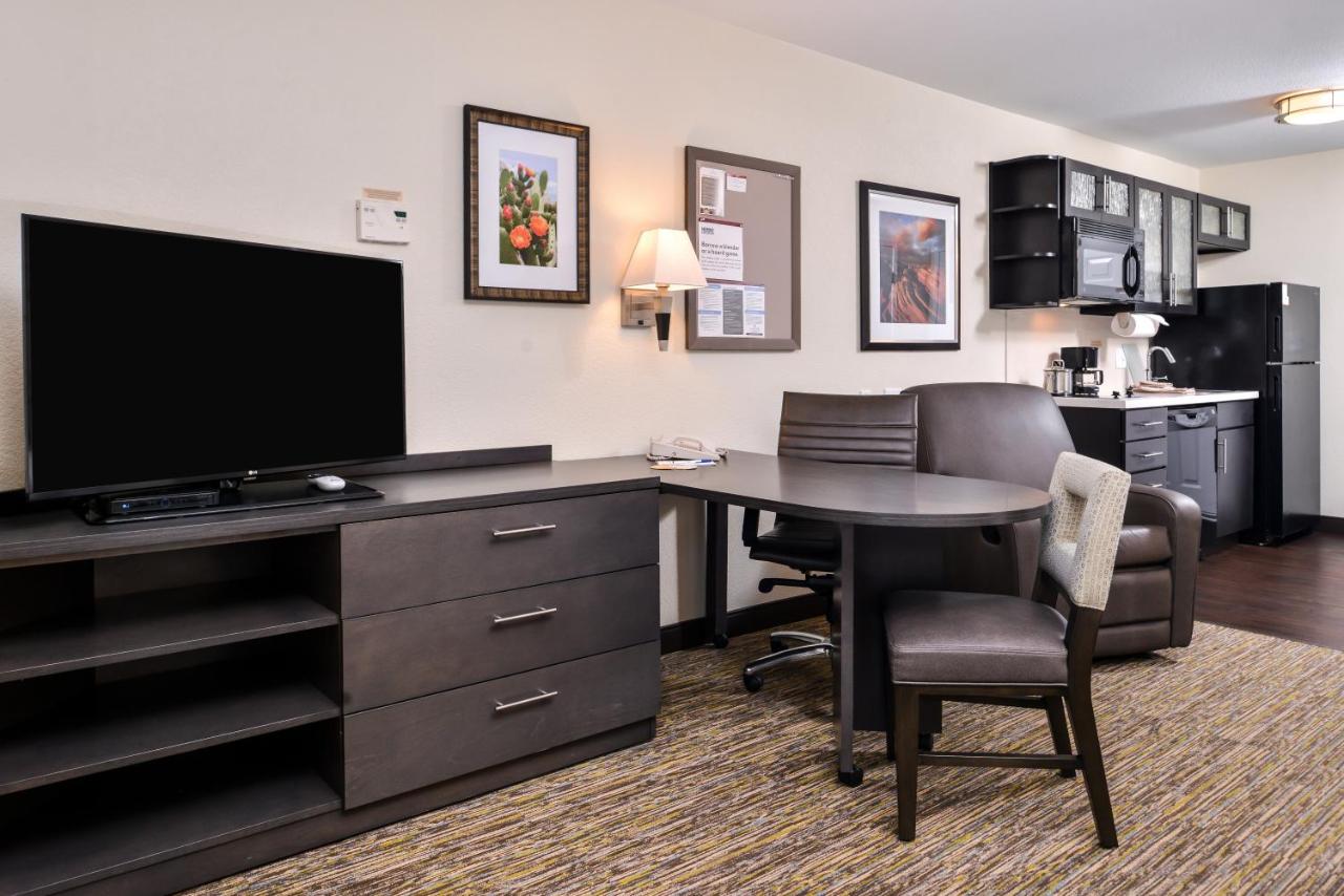 King Suite at Candlewood Suites Sierra Vista by IHG