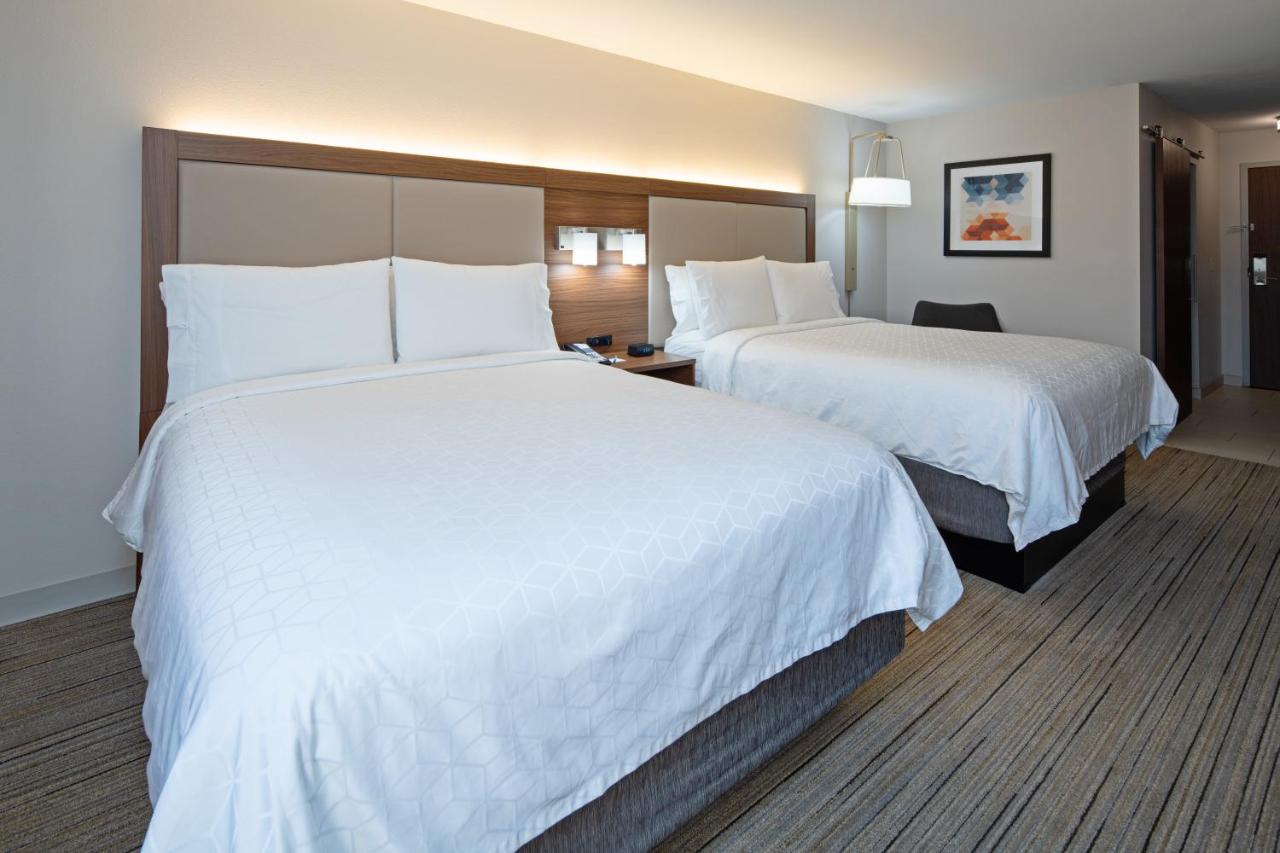Queen Room with Two Queen Beds - Non-Smoking at Holiday Inn Express Hotel & Suites SeaTac by IHG