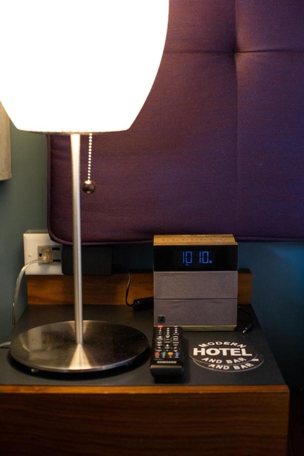 Queen Suite at Modern Hotel
