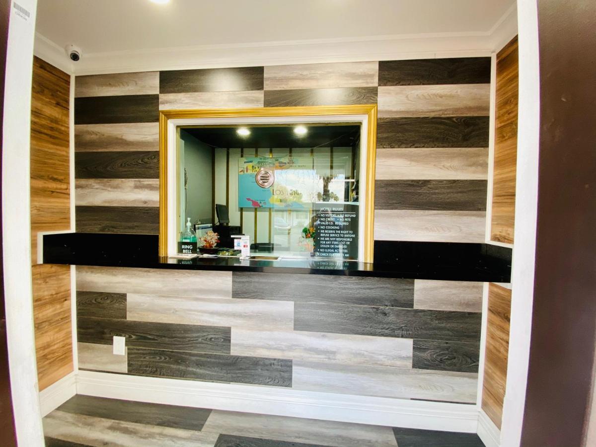 | Casa Blanca Inn & Suites Whittier