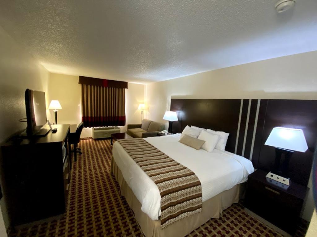 | Baymont by Wyndham Smyrna