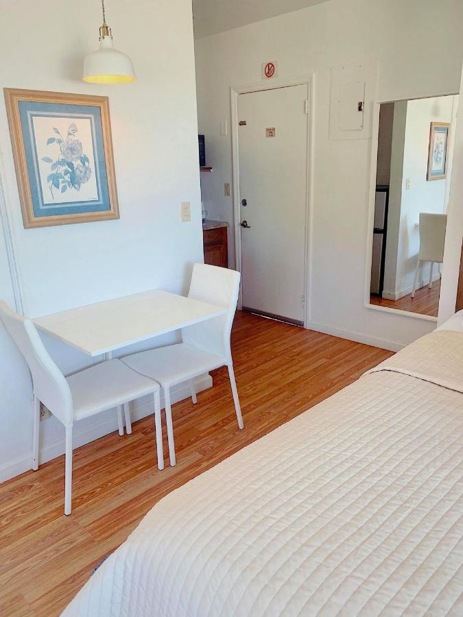 King Room with Oceanfront View - Non-Smoking at Ebb Tide Resort Oceanfront