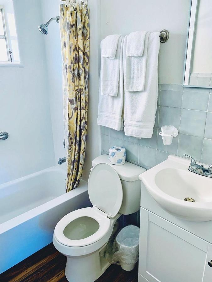 One-Bedroom Apartment with Garden View at Ebb Tide Resort Oceanfront
