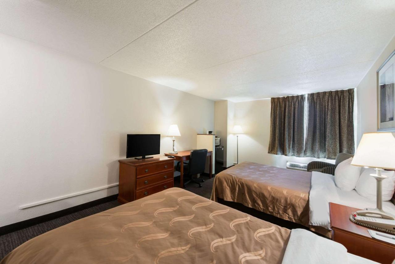 Double Room with Two Double Beds - Non-Smoking at Quality Inn Bradley - Bourbonnais