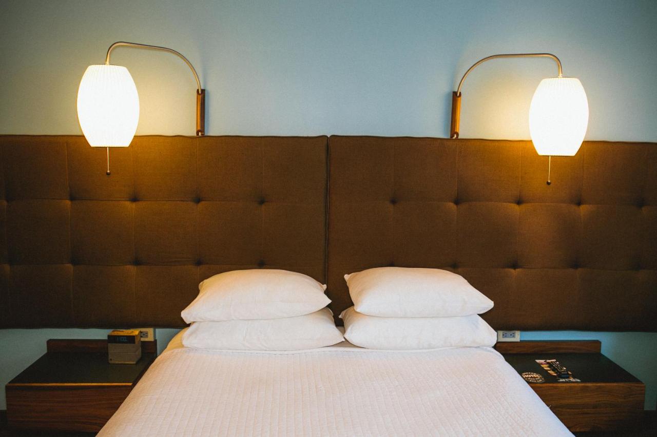 Queen Room at Modern Hotel