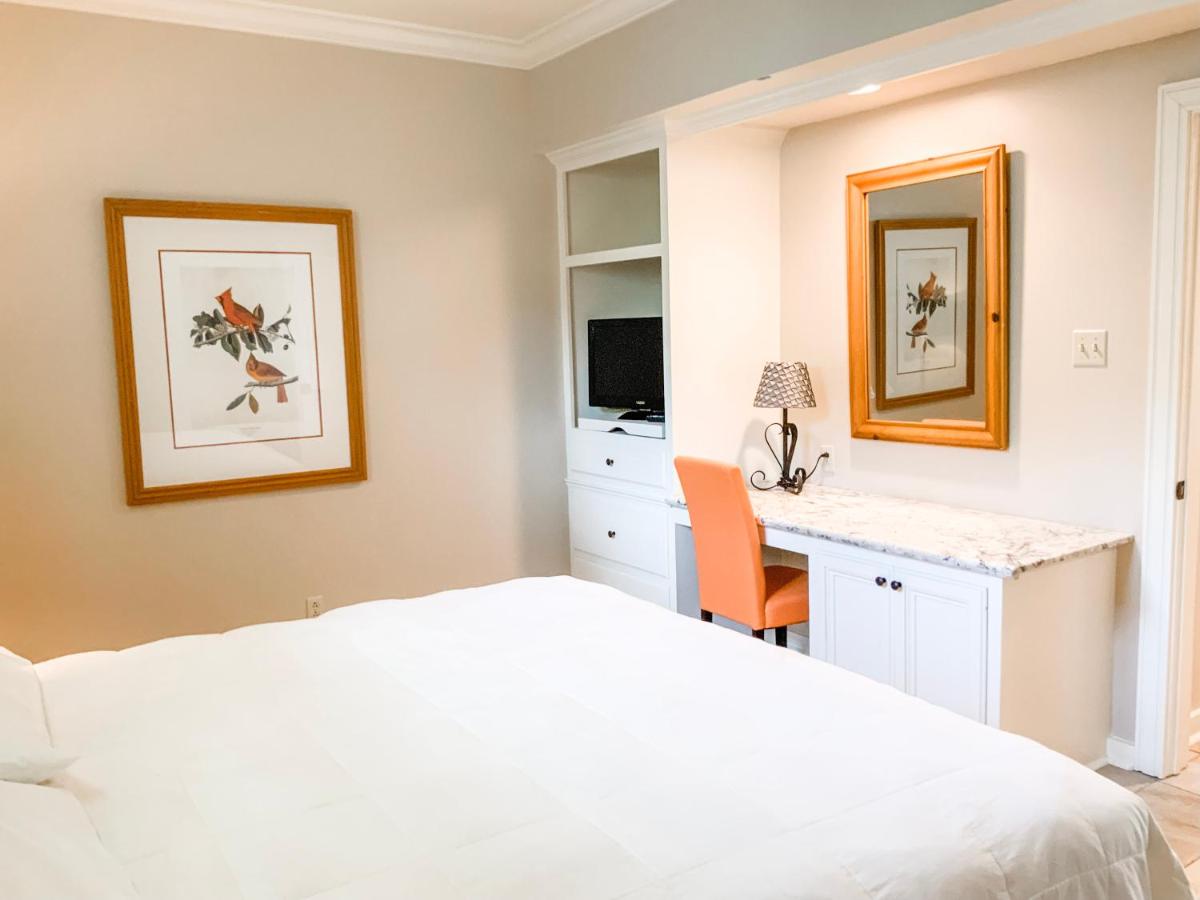 | The Lodge at The Bluffs