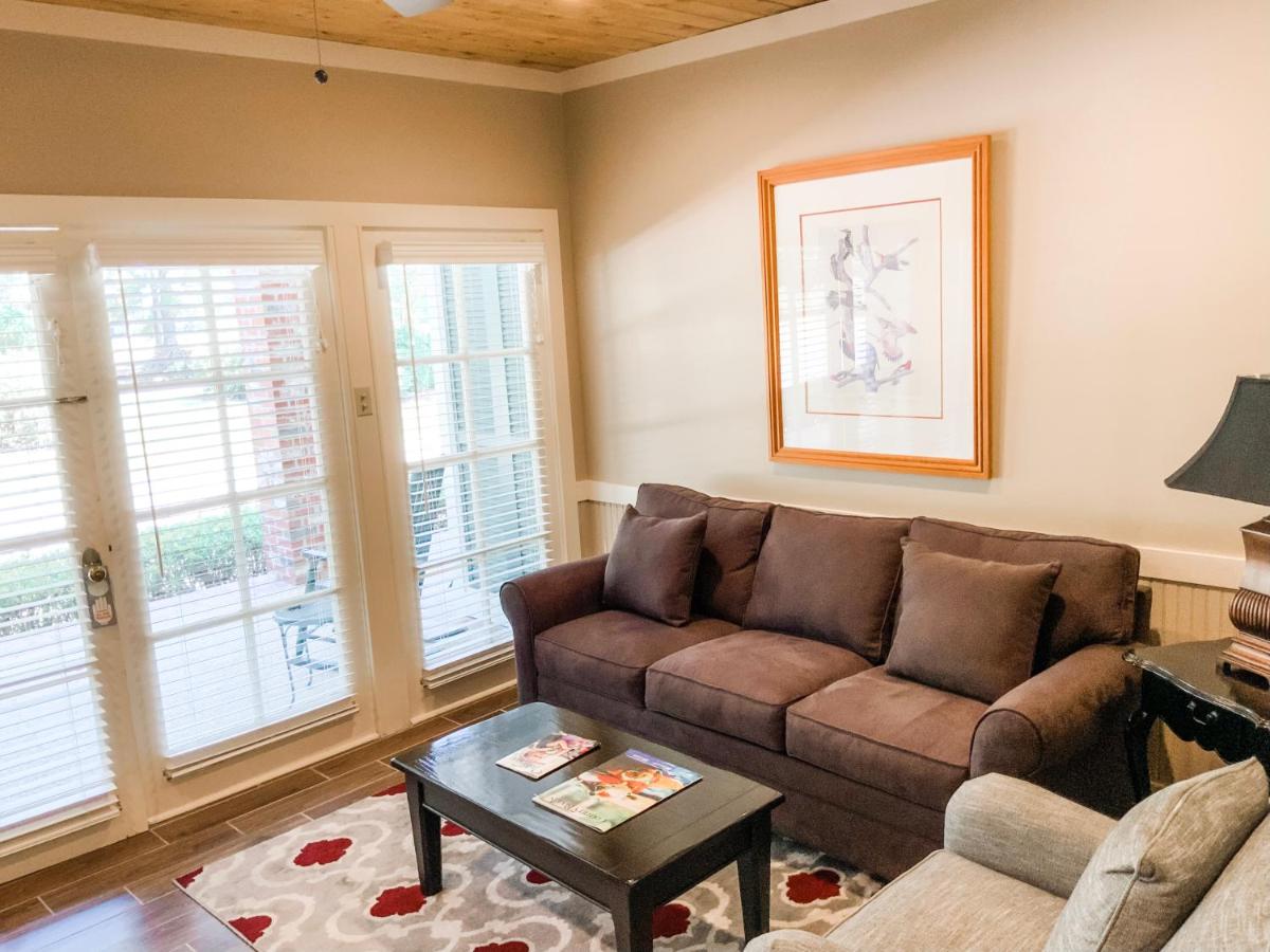 | The Lodge at The Bluffs