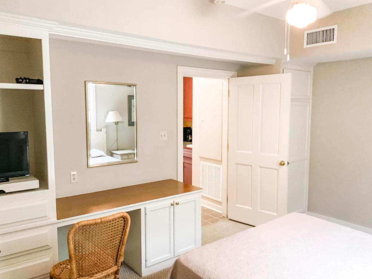 | The Lodge at The Bluffs