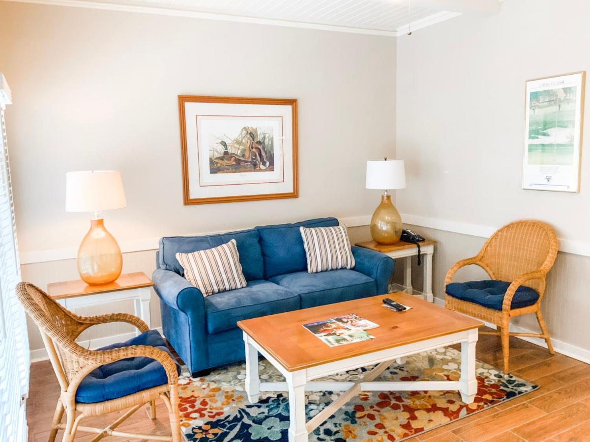 | The Lodge at The Bluffs