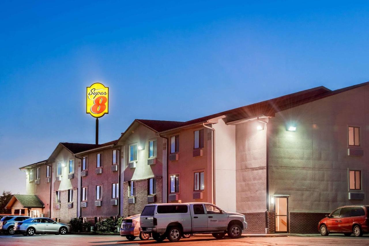  | Super 8 by Wyndham Abilene KS