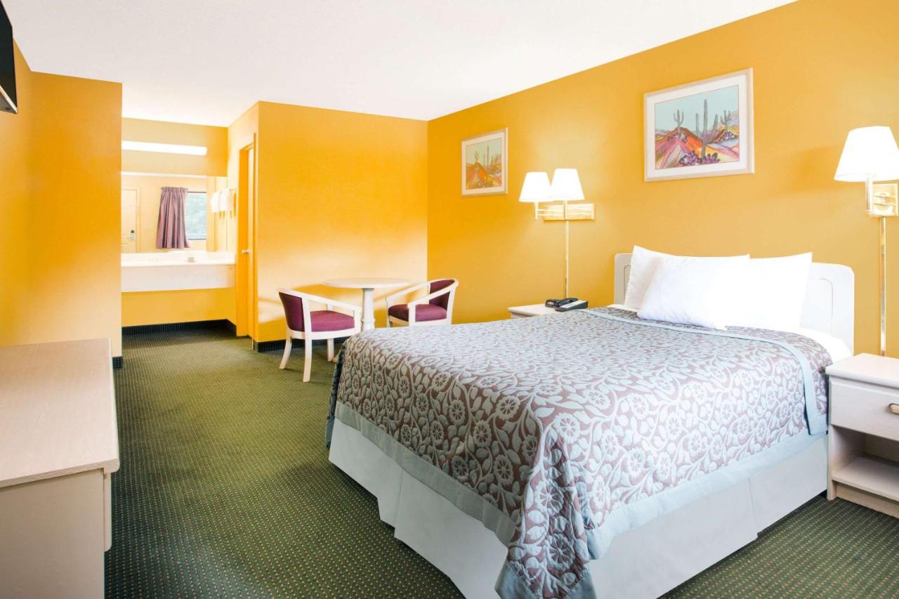 | Days Inn by Wyndham Camilla