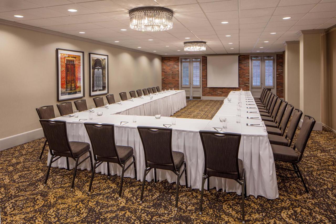 | Holiday Inn FRENCH QUARTER-CHATEAU LEMOYNE, an IHG Hotel