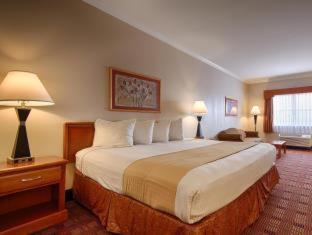 Room #50567447 at Best Western Club House Inn & Suites