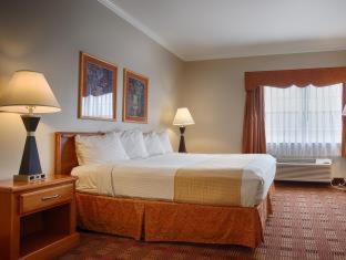 Room #50567450 at Best Western Club House Inn & Suites