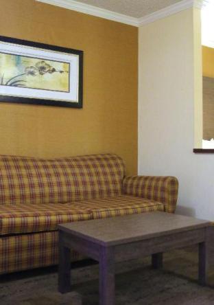 Room #32289717 at Best Western Galleria Inn & Suites