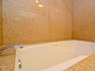Room #4987616 at Best Western Plus Newport Mesa Inn