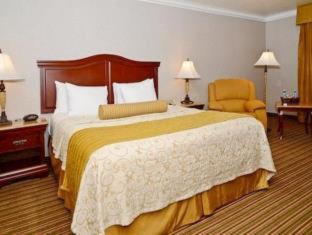 Room #4987621 at Best Western Plus Newport Mesa Inn