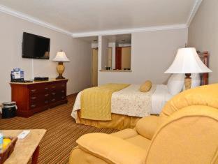 Room #4987619 at Best Western Plus Newport Mesa Inn