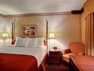 Room #4943223 at Best Western Greenfield Inn