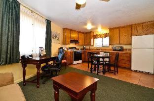 Room #33377215 at Best Western Rose Garden Inn