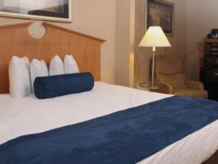 Room #18158218 at Marco LaGuardia Hotel