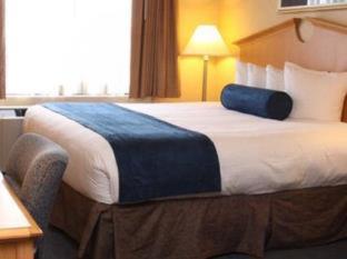 Room #18158218 at Marco LaGuardia Hotel