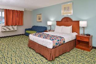 Room #32847263 at Best Western Plus Chesapeake Bay-Norfolk