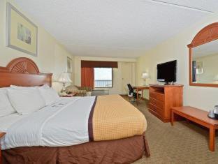 Room #32847267 at Best Western Plus Chesapeake Bay-Norfolk