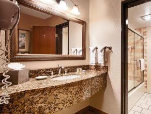 Room #42009917 at Best Western Plus Monterey Inn