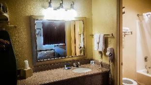 Room #40783826 at Best Western Pine Springs Inn