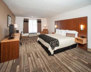 Room #48148306 at Northfield Inn, Suites & Conference Center