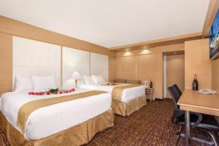 Room #38516208 at Ocean Beach Palace Hotel and Suites