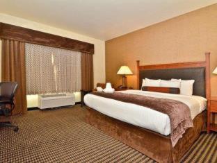 Room #18264735 at Best Western Plus Bryce Canyon Grand Hotel