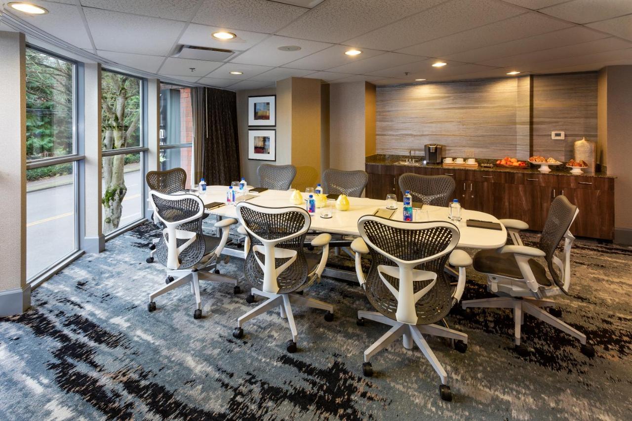 | Silver Cloud Hotel - Seattle Broadway